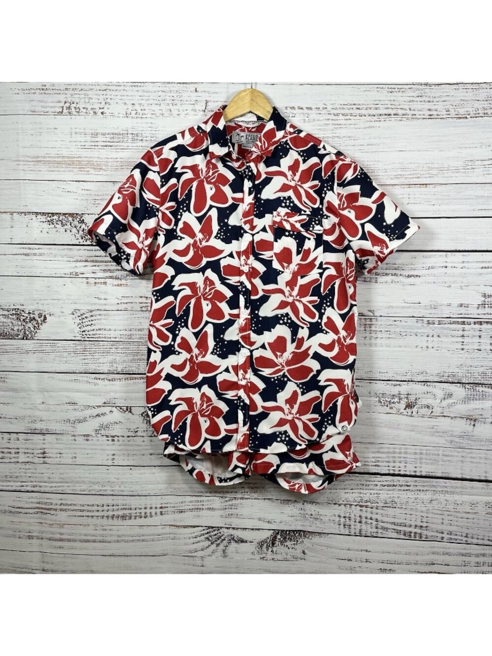 Free Planet Shirt & Swim Shorts Red White Blue Floral Button Short Sleeve